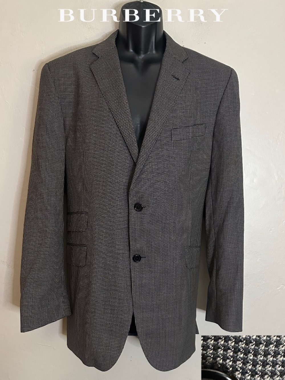 Burberry Plaid Blazer 44L Gently worn Made in USA 100% wool 2 button Side vents